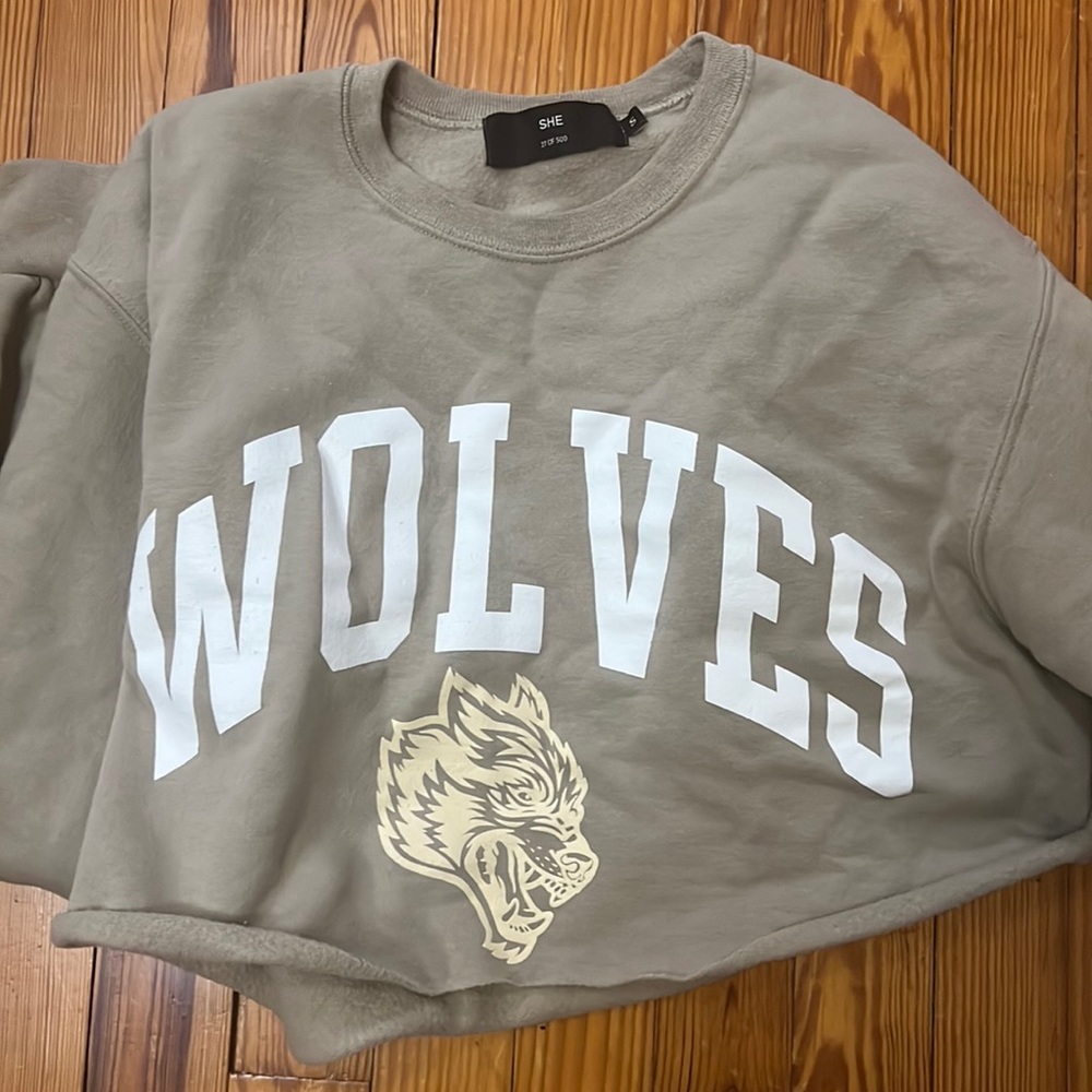 Size small darc sport cropped sweatshirt